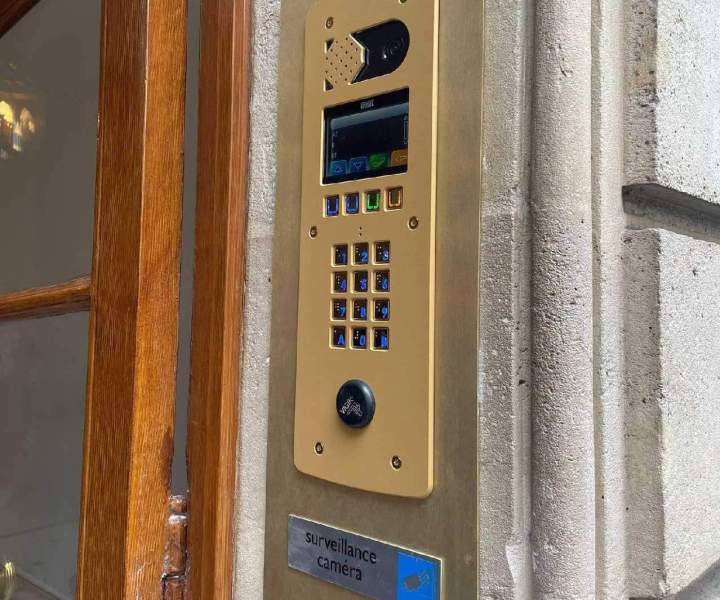Installation d'interphones Hauts-de-Seine